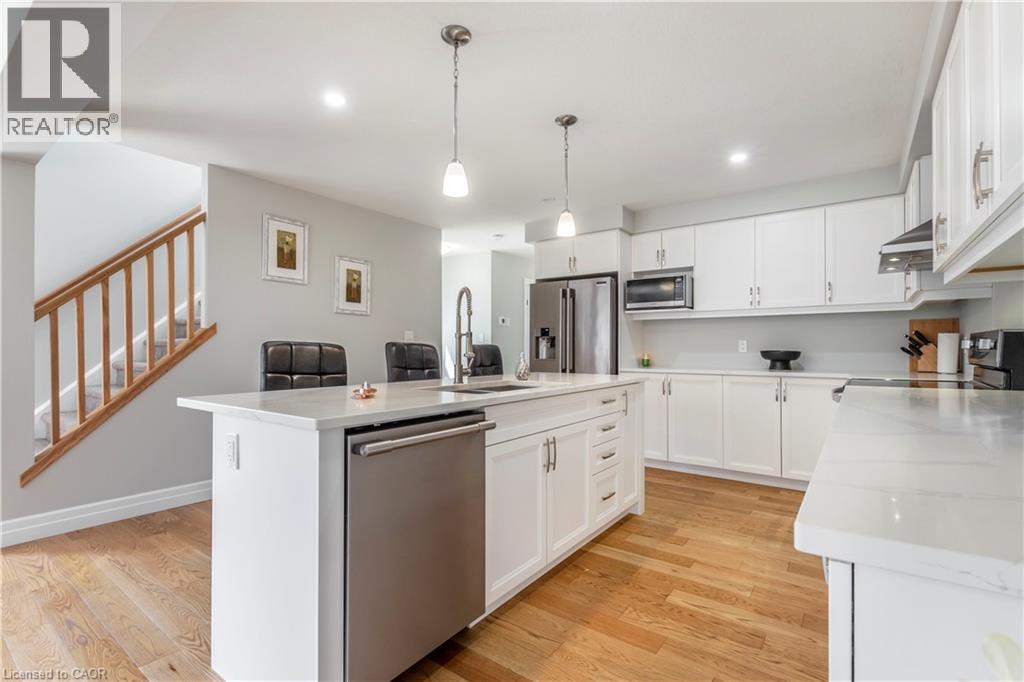 90 Hollybrook Trail, Kitchener, Ontario  N2R 0M7 - Photo 8 - 40858836
