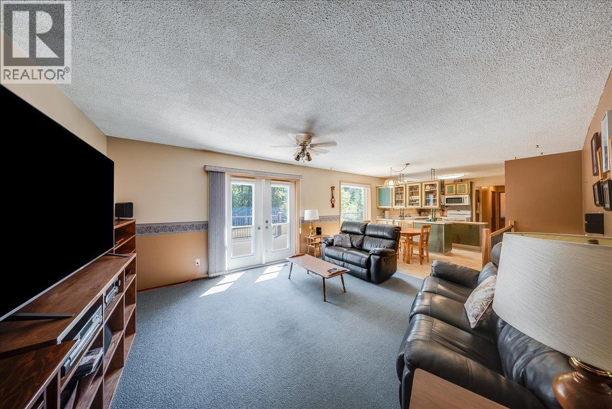 317 Rose Road, Salmo, British Columbia  V0G 1Z0 - Photo 5 - 10398764