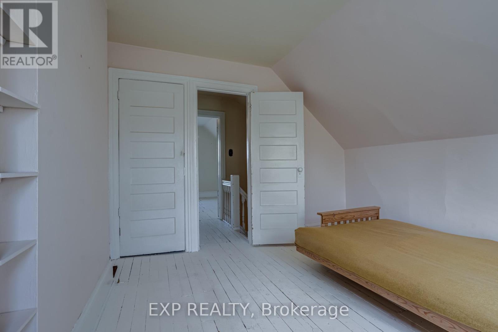 2nd & 3rd - 196 Beatrice Street, Toronto, Ontario  M6G 3G1 - Photo 18 - C13718474
