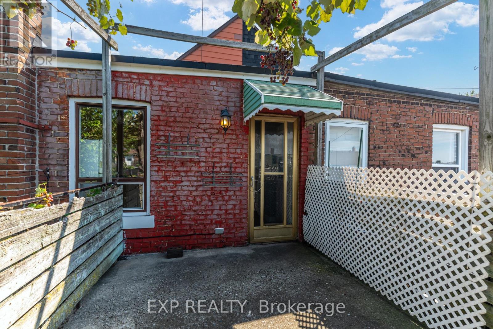 2nd & 3rd - 196 Beatrice Street, Toronto, Ontario  M6G 3G1 - Photo 14 - C13718474