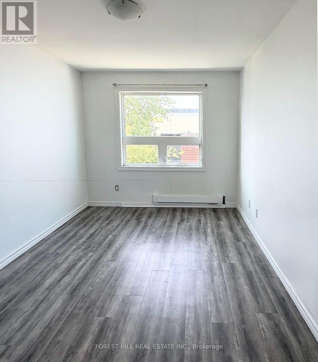 B - 422 Danforth Avenue, Toronto, Ontario  M4K 1P3 - Photo 6 - E13684736