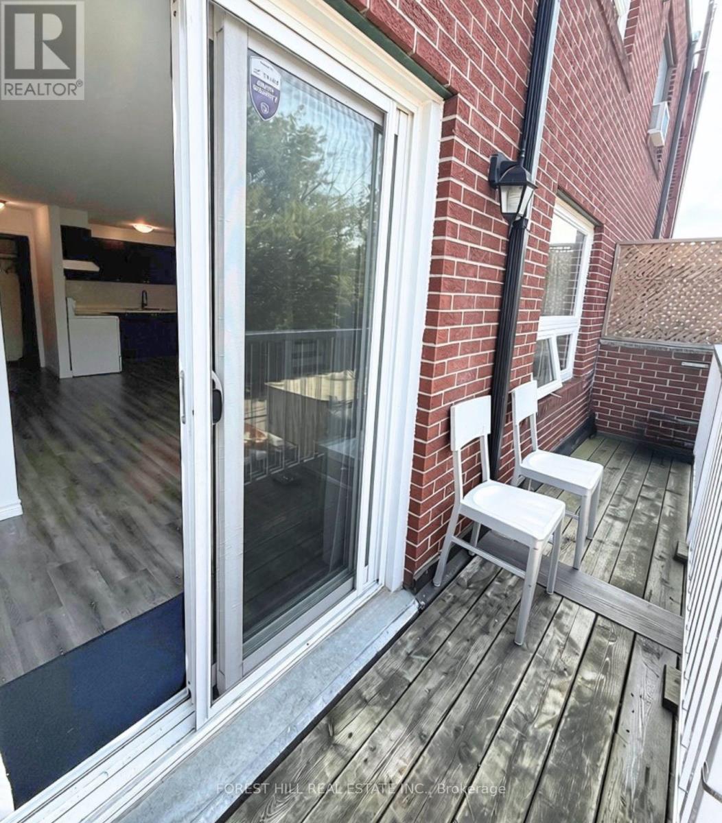 B - 422 Danforth Avenue, Toronto, Ontario  M4K 1P3 - Photo 15 - E13684736