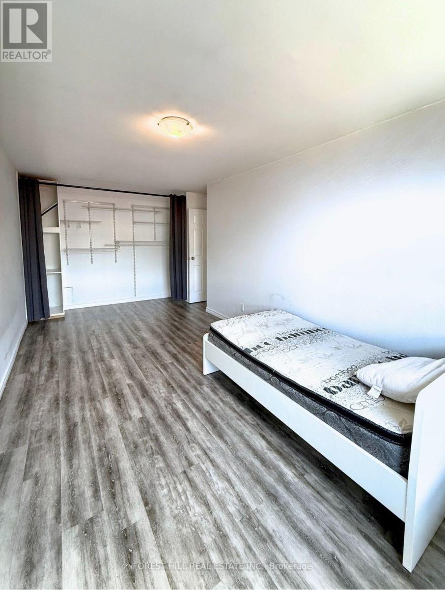 B - 422 Danforth Avenue, Toronto, Ontario  M4K 1P3 - Photo 9 - E13684736