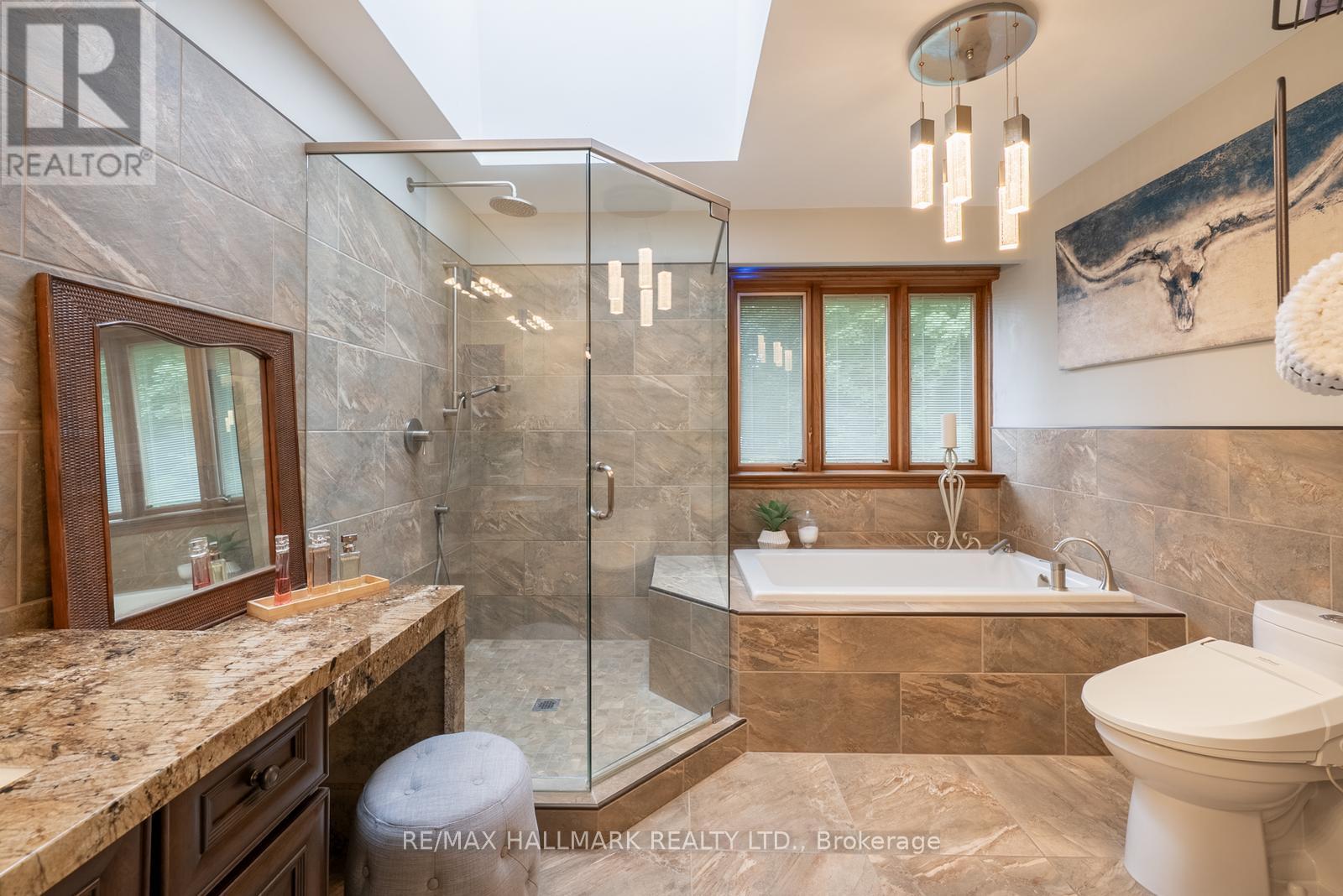 3 Marilyn Avenue, Whitchurch-Stouffville, Ontario  L4A 2C8 - Photo 15 - N12947876