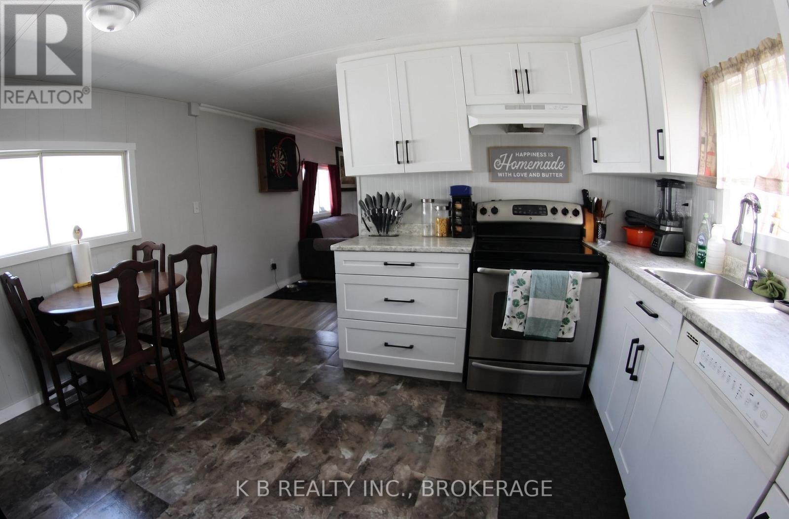 4 Cedar Street W, Greater Napanee, Ontario  K7R 3L1 - Photo 5 - X13569676