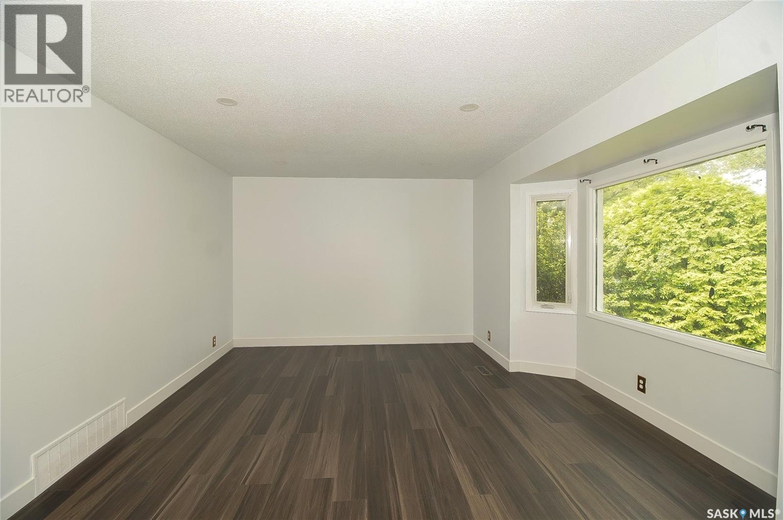 61 Bannister Avenue, Regina, Saskatchewan  S4R 5K8 - Photo 7 - SK046798