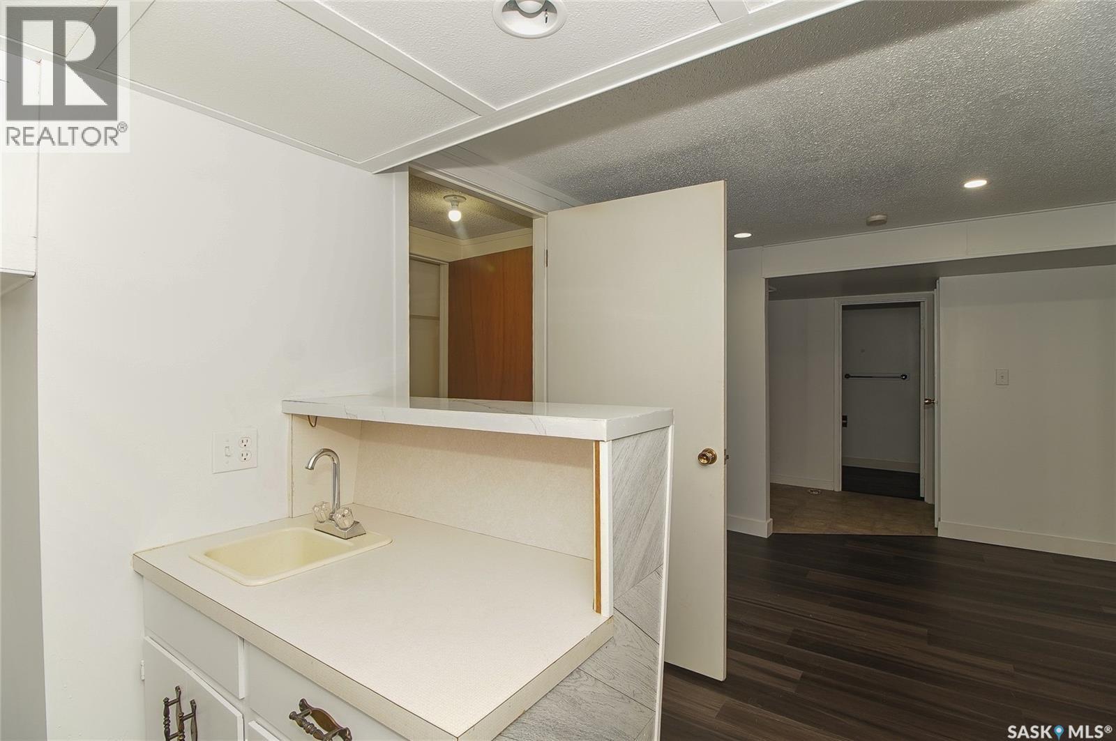 61 Bannister Avenue, Regina, Saskatchewan  S4R 5K8 - Photo 19 - SK046798