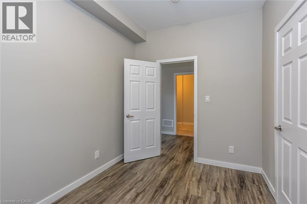 104 Beach Road Unit# E, Hamilton, Ontario  L8L 3Z9 - Photo 9 - 40841546