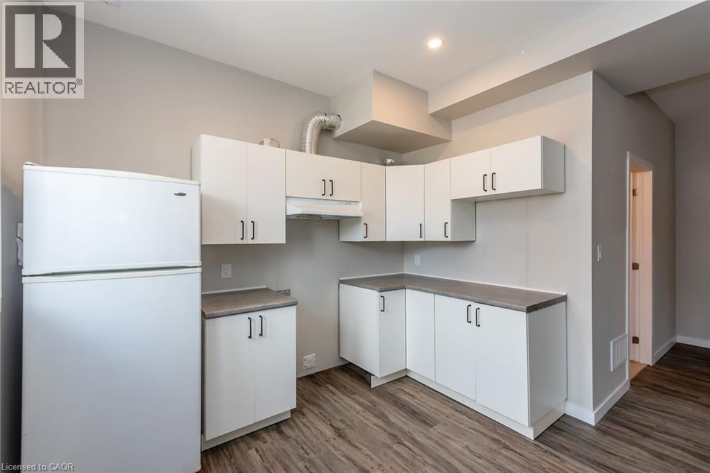 104 Beach Road Unit# E, Hamilton, Ontario  L8L 3Z9 - Photo 5 - 40841546