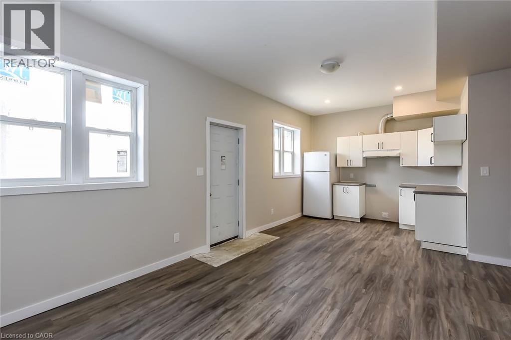 104 Beach Road Unit# E, Hamilton, Ontario  L8L 3Z9 - Photo 3 - 40841546