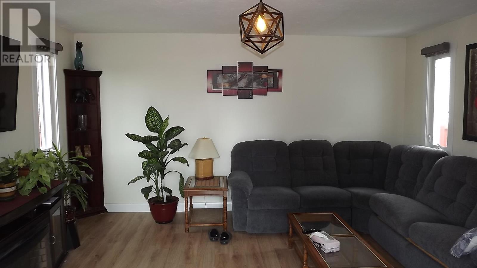 156 Hillside Dr S, Elliot Lake, Ontario  P5A 1V3 - Photo 7 - SM262337