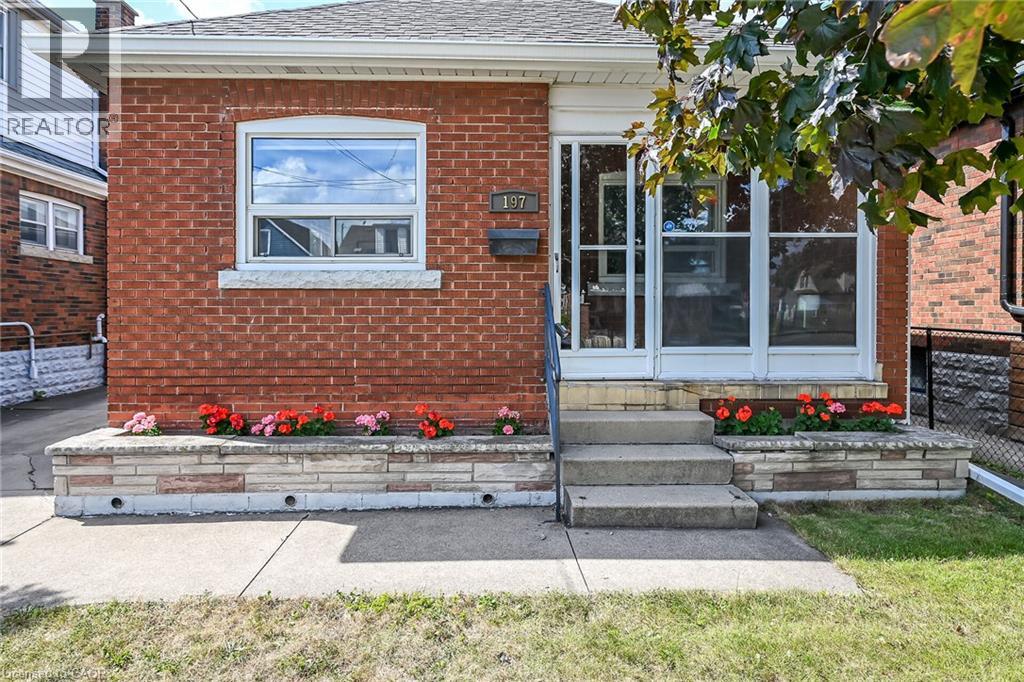 197 Fairfield Avenue, Hamilton, Ontario  L9H 5H3 - Photo 3 - 40858604