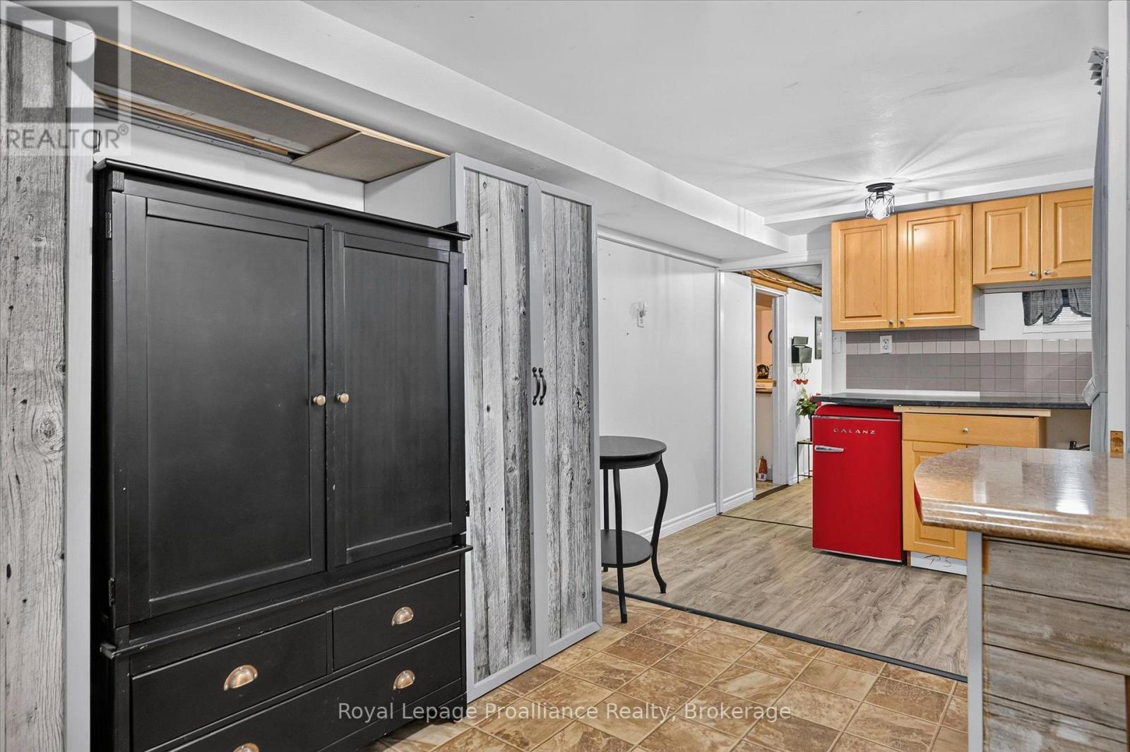 837 Sherburne Street, Peterborough, Ontario  K9J 3B7 - Photo 17 - X13719424
