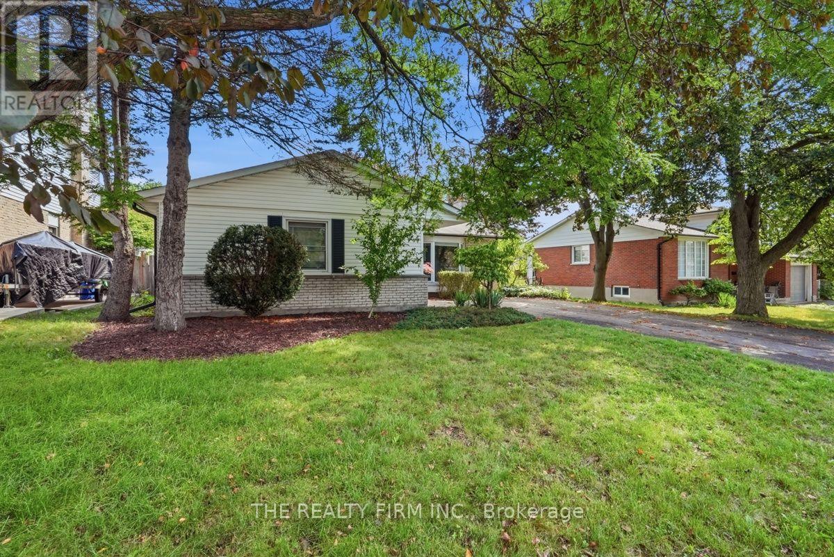 20 Lynngate Court, London South, Ontario  N6K 1S4 - Photo 2 - X13719436