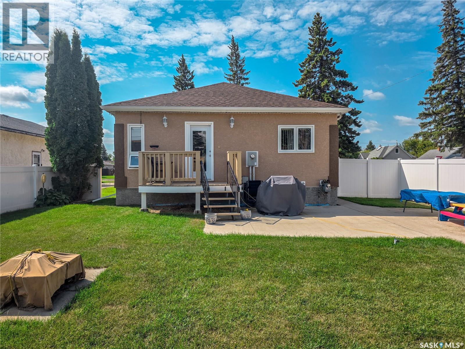 278 9th Avenue W, Melville, Saskatchewan  S0A 2P0 - Photo 6 - SK046622