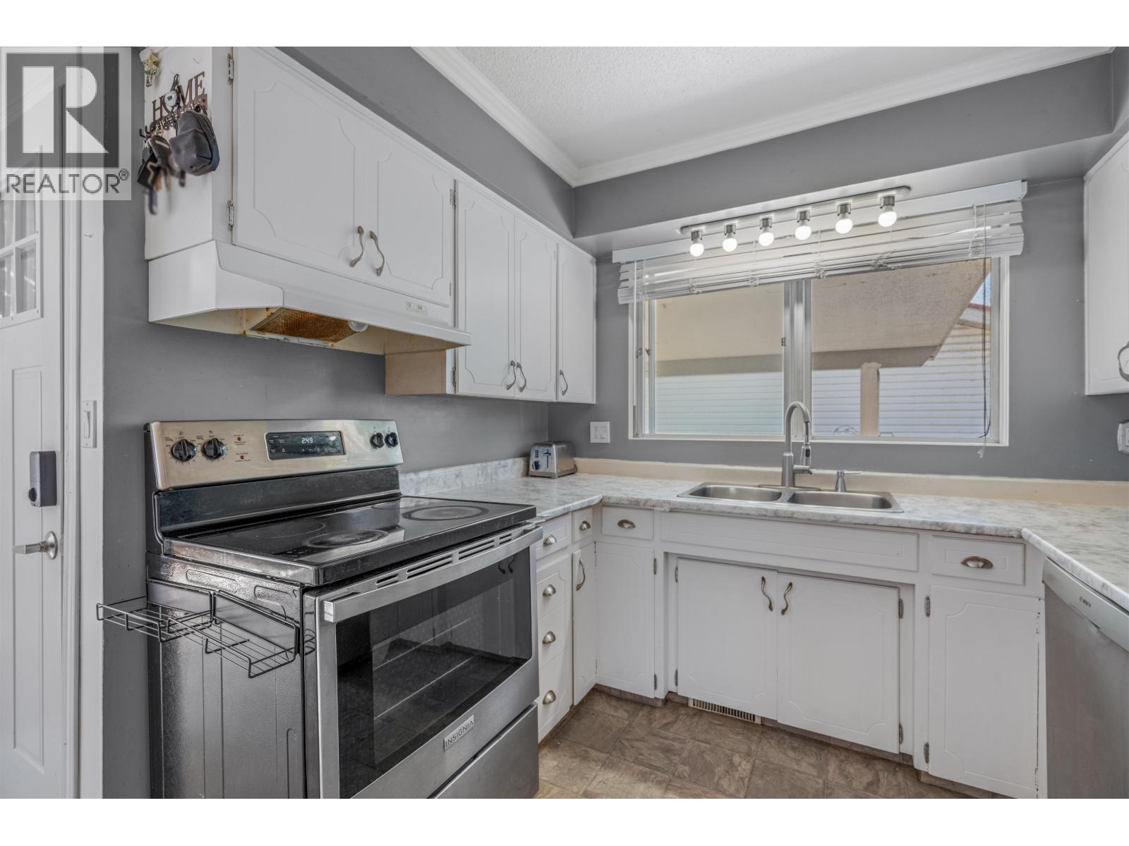 1126 Cluculz Avenue, Prince George, British Columbia  V2M 4G2 - Photo 12 - R3159400
