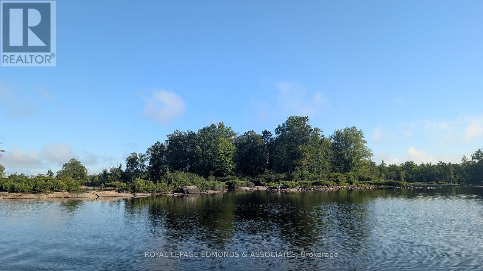 1 Morris Island, Laurentian Valley, Ontario K8A 6W2 - Photo 2 - X13719318