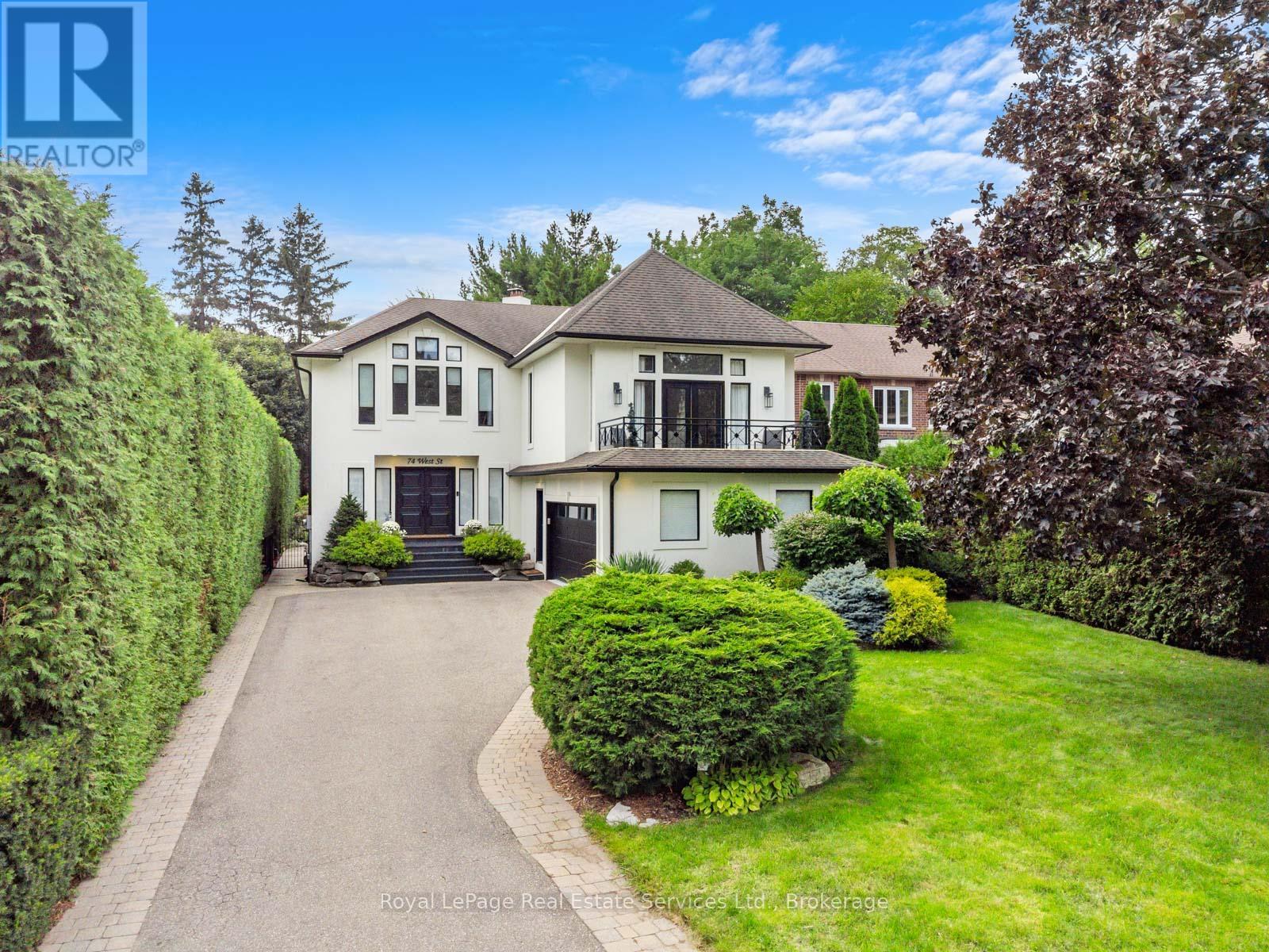 74 WEST STREET, Oakville, Ontario