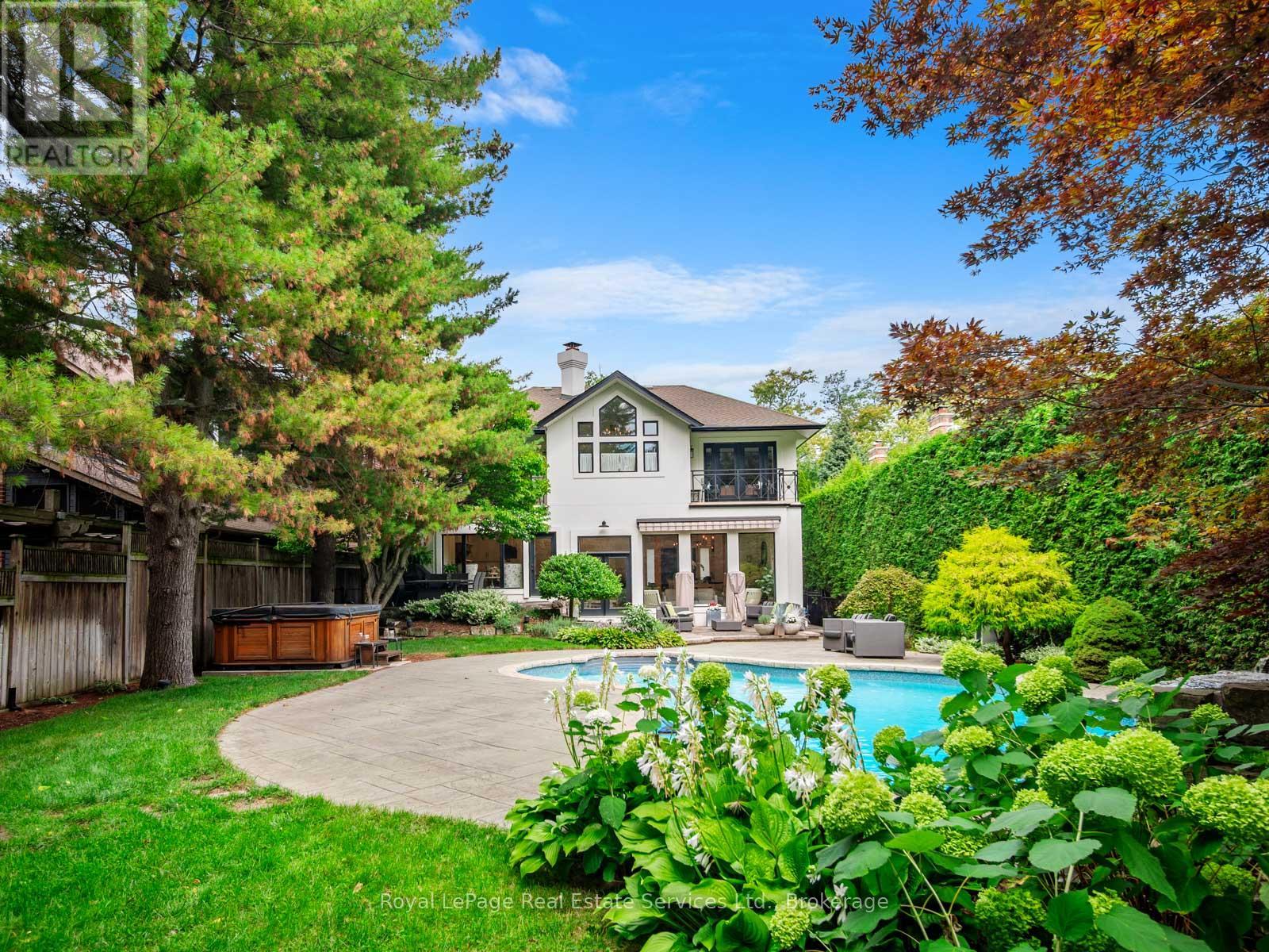 74 West Street, Oakville, Ontario  L6L 2Y7 - Photo 2 - W13445818