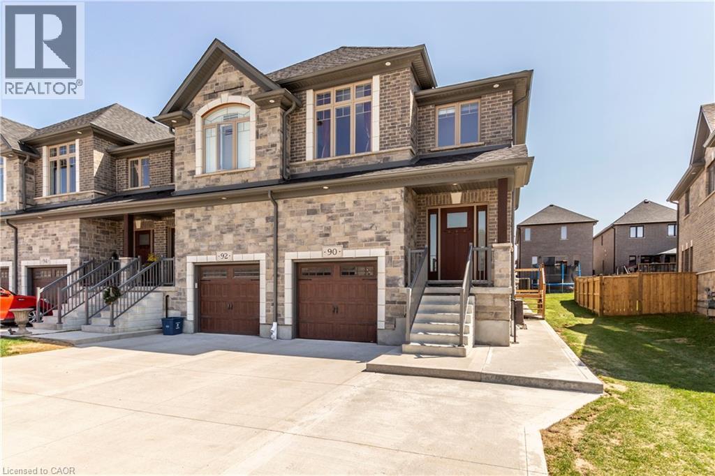 90 Hollybrook Trail, Kitchener, Ontario  N2R 0M7 - Photo 2 - 40858836