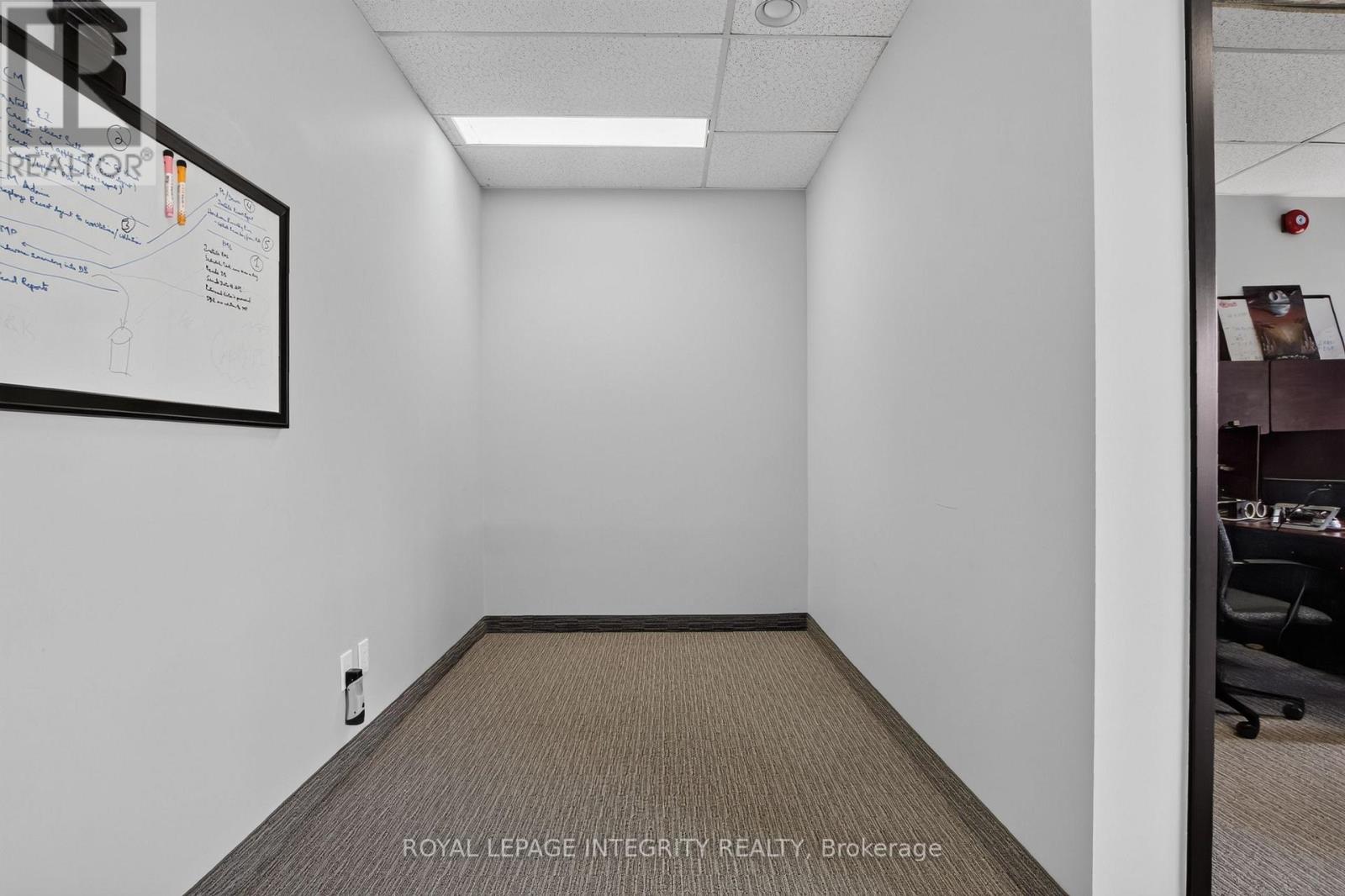 210 & 211 - 150 Katimavik Road, Ottawa, Ontario K2L 2N2 - Photo 21 - X13719404