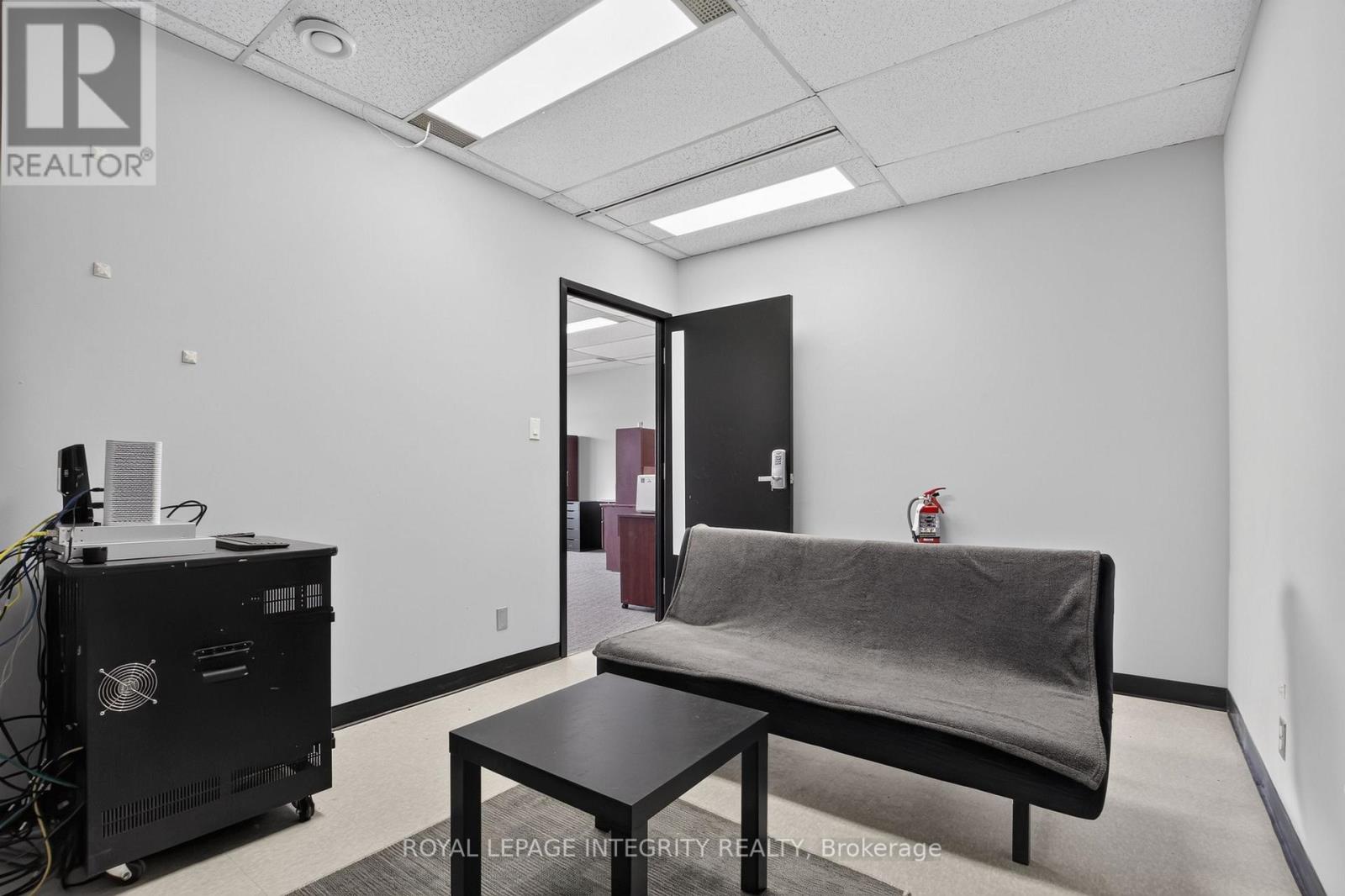 210 & 211 - 150 Katimavik Road, Ottawa, Ontario K2L 2N2 - Photo 22 - X13719404