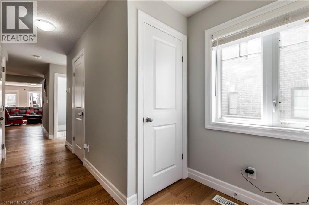 90 Hollybrook Trail, Kitchener, Ontario  N2R 0M7 - Photo 5 - 40858848