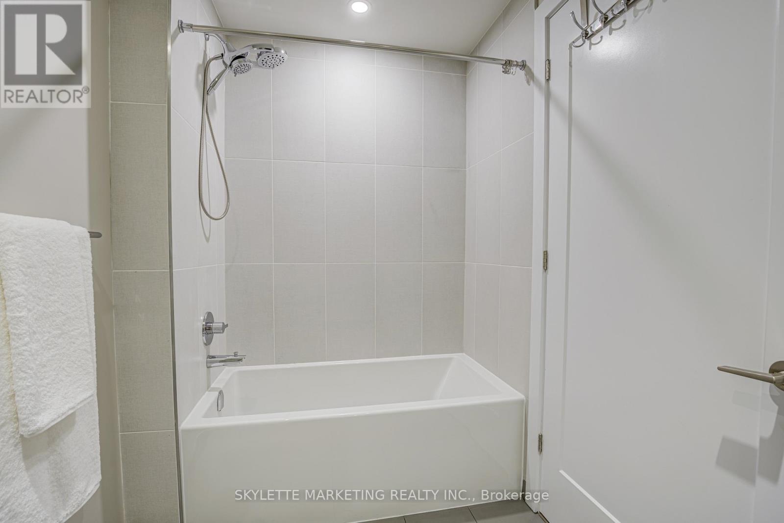 861 - 25 Adra Grado Way, Toronto, Ontario  M2J 0H6 - Photo 29 - C13719290