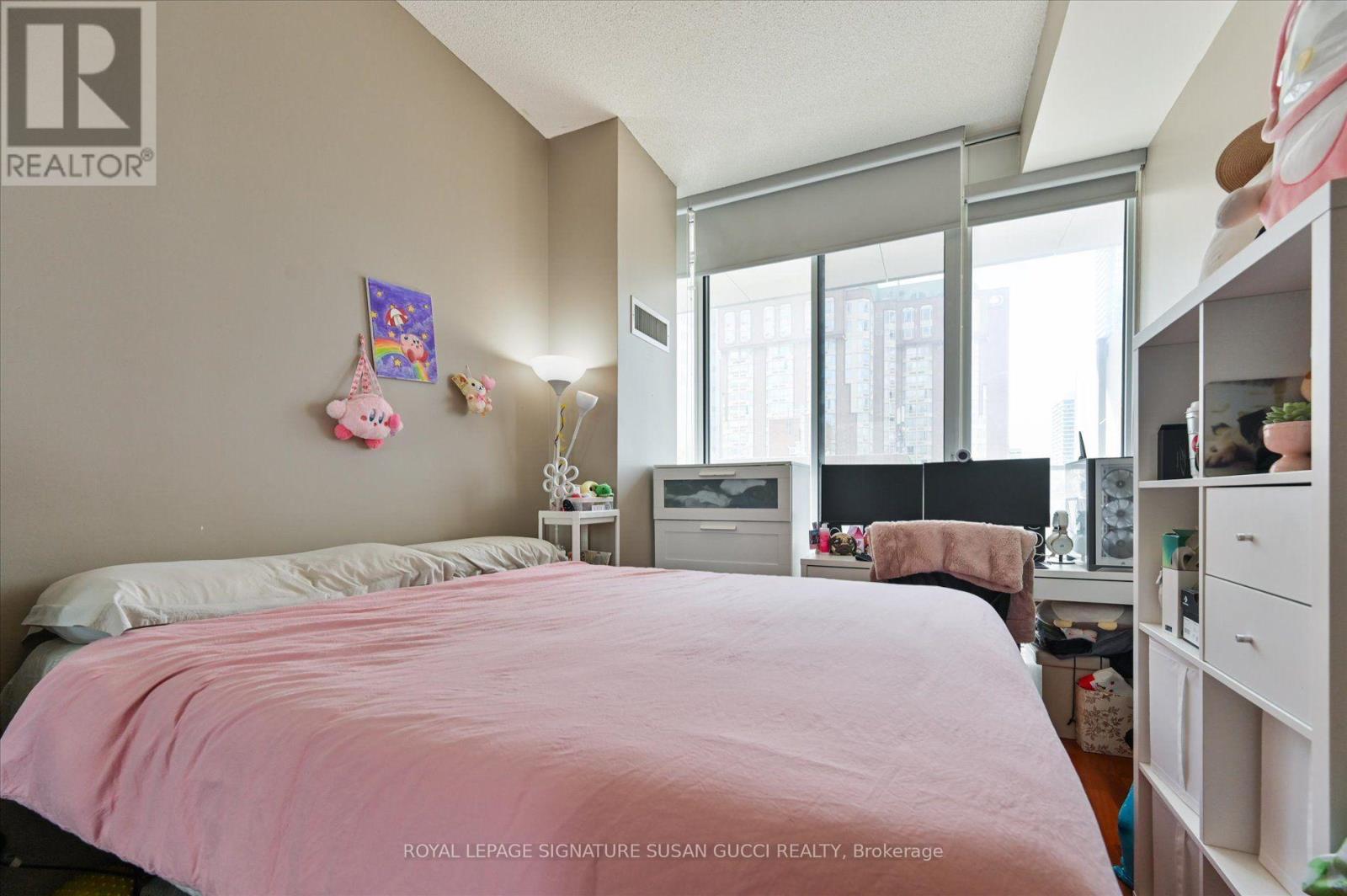 1825 - 111 Elizabeth Street, Toronto, Ontario  M5G 1P7 - Photo 14 - C13719320