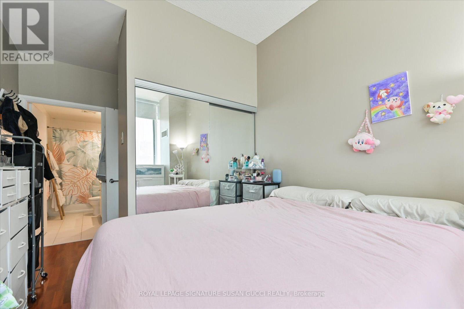 1825 - 111 Elizabeth Street, Toronto, Ontario  M5G 1P7 - Photo 15 - C13719320