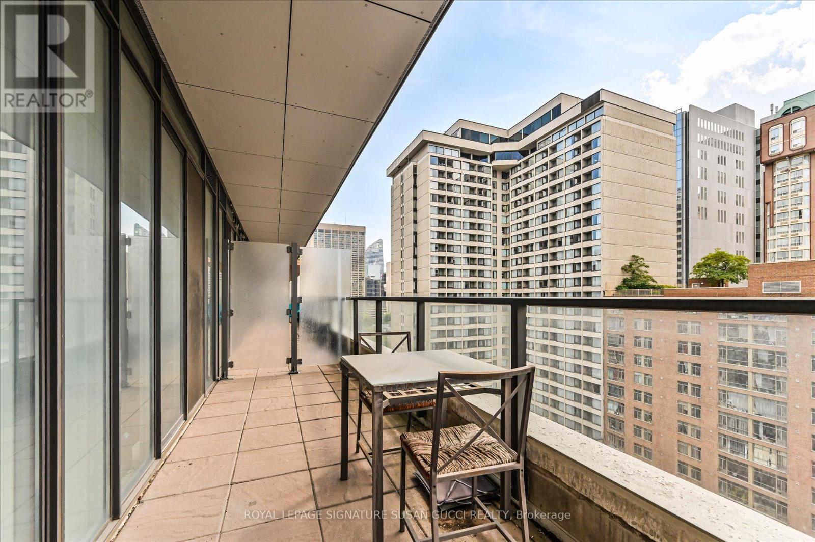 1825 - 111 Elizabeth Street, Toronto, Ontario  M5G 1P7 - Photo 19 - C13719320
