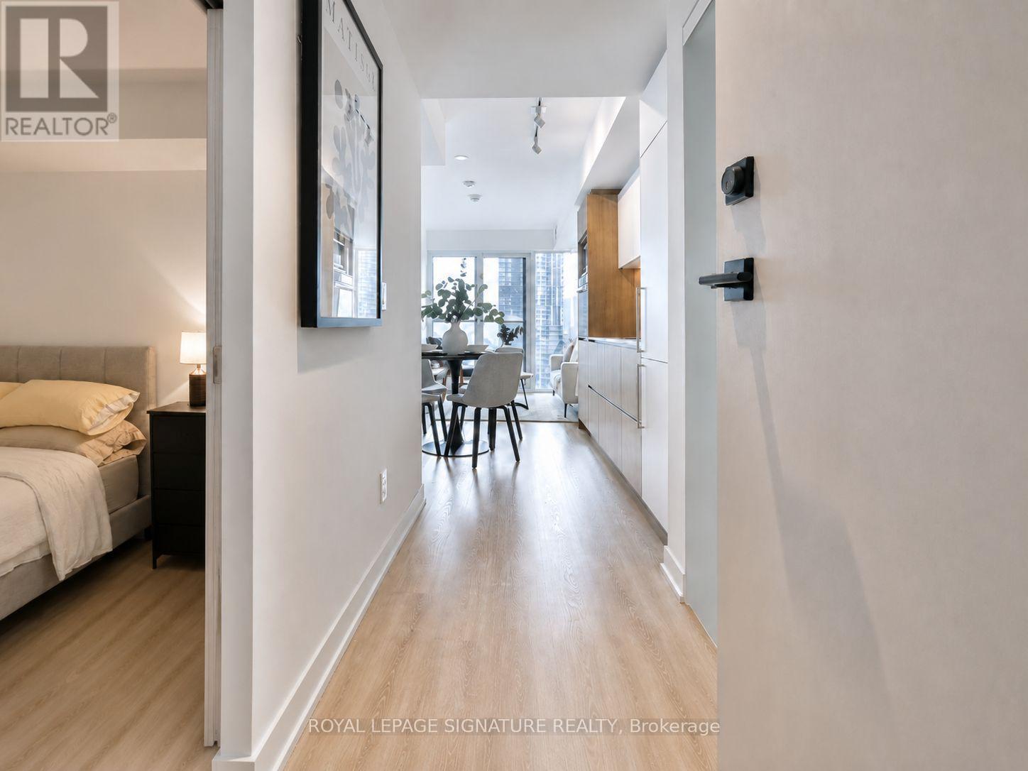 2916 - 319 Jarvis Street — photo 2