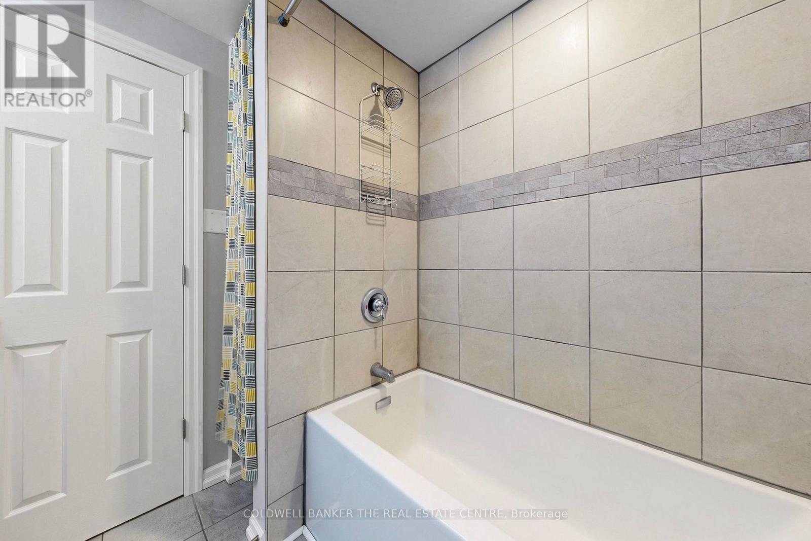 17 Blackstone Court, East Gwillimbury, Ontario  L9N 1C2 - Photo 22 - N13719310