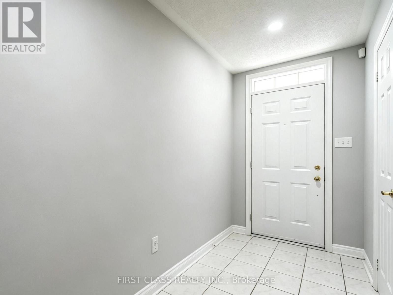 77 Sunway Square, Markham, Ontario  L3P 7X5 - Photo 11 - N13719412