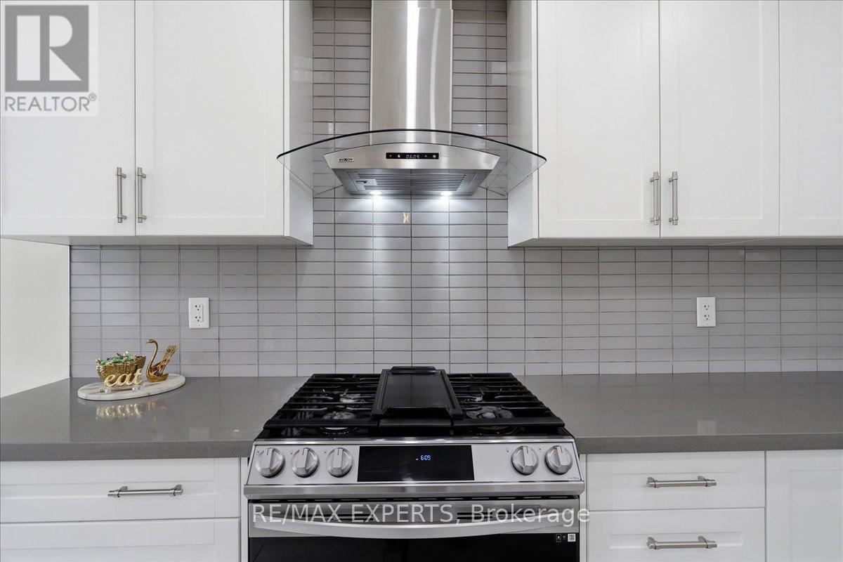 68 Lorne Thomas Place, New Tecumseth, Ontario  L9R 0V8 - Photo 13 - N13719450