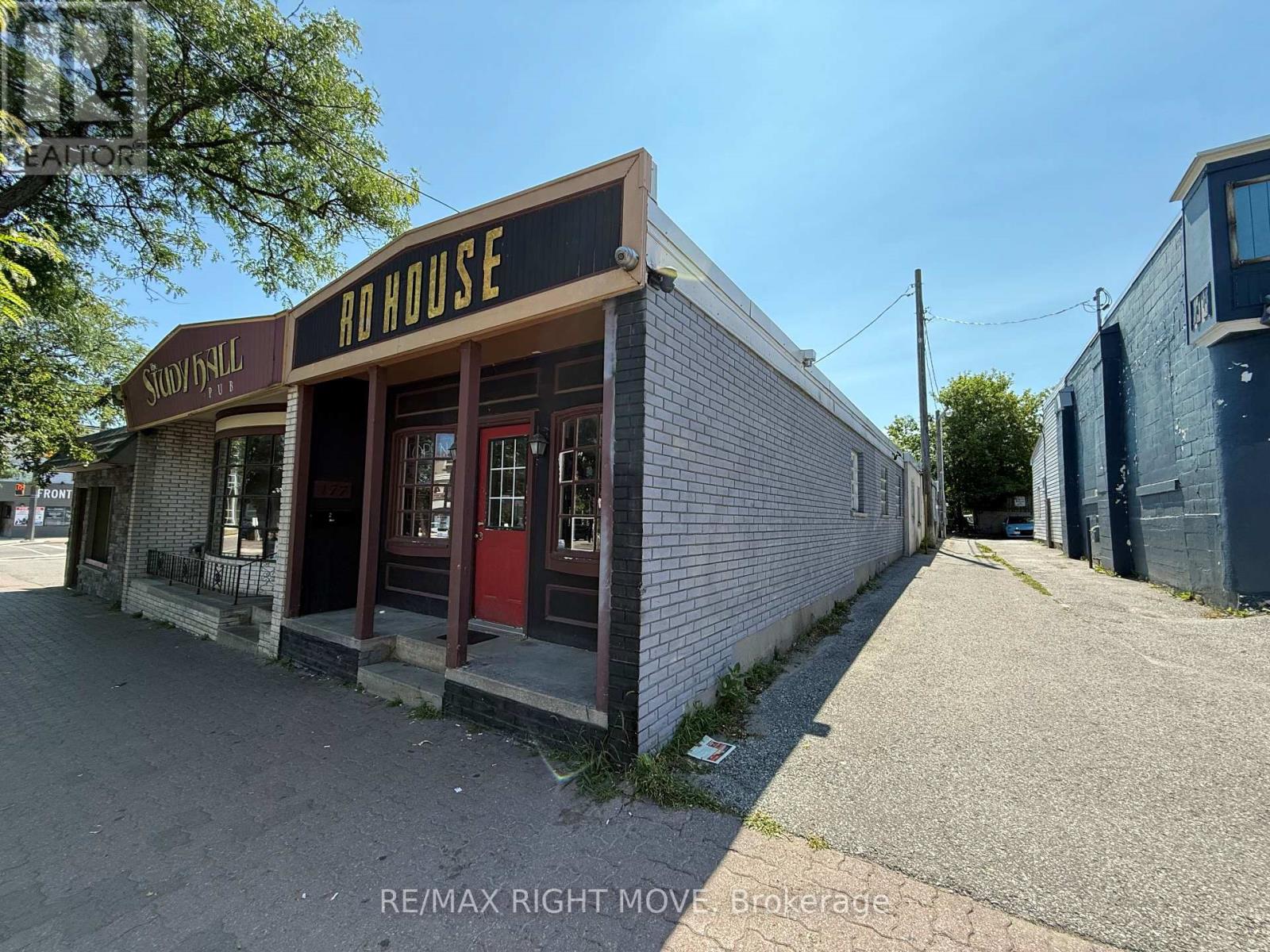 177 Mississaga Street E, Orillia, Ontario  L3V 1V8 - Photo 2 - S13719330