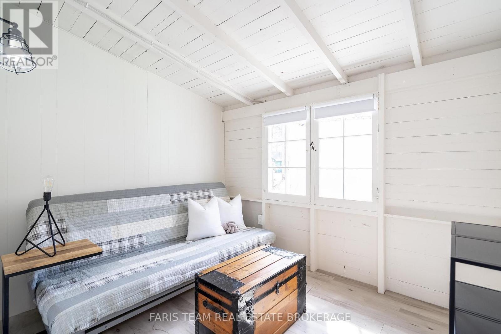 365 Robins Point Road, Tay, Ontario  L0K 2A0 - Photo 14 - S13719356