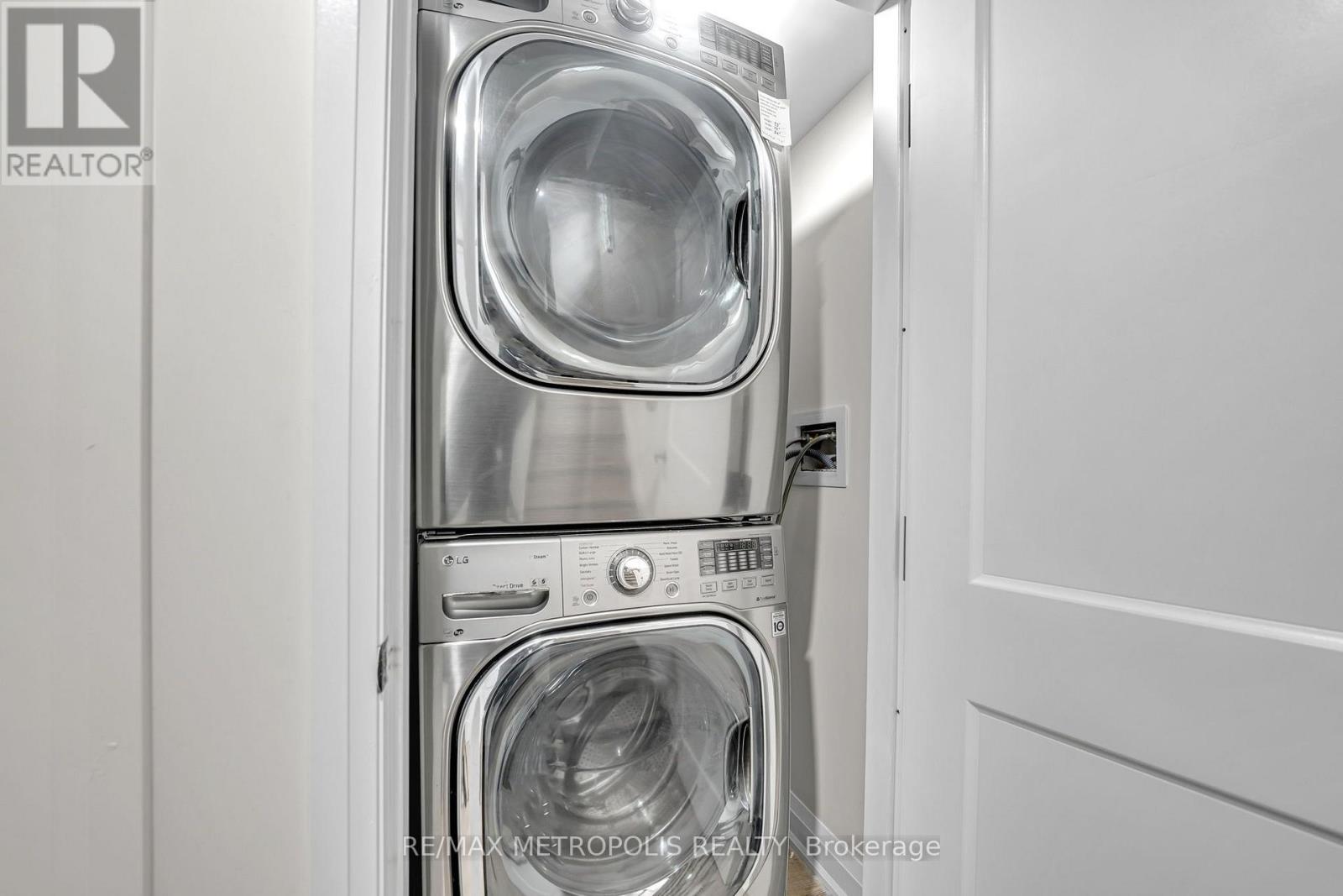 205 Clemence Avenue, Whitby, Ontario  L1N 1E7 - Photo 22 - E13719460