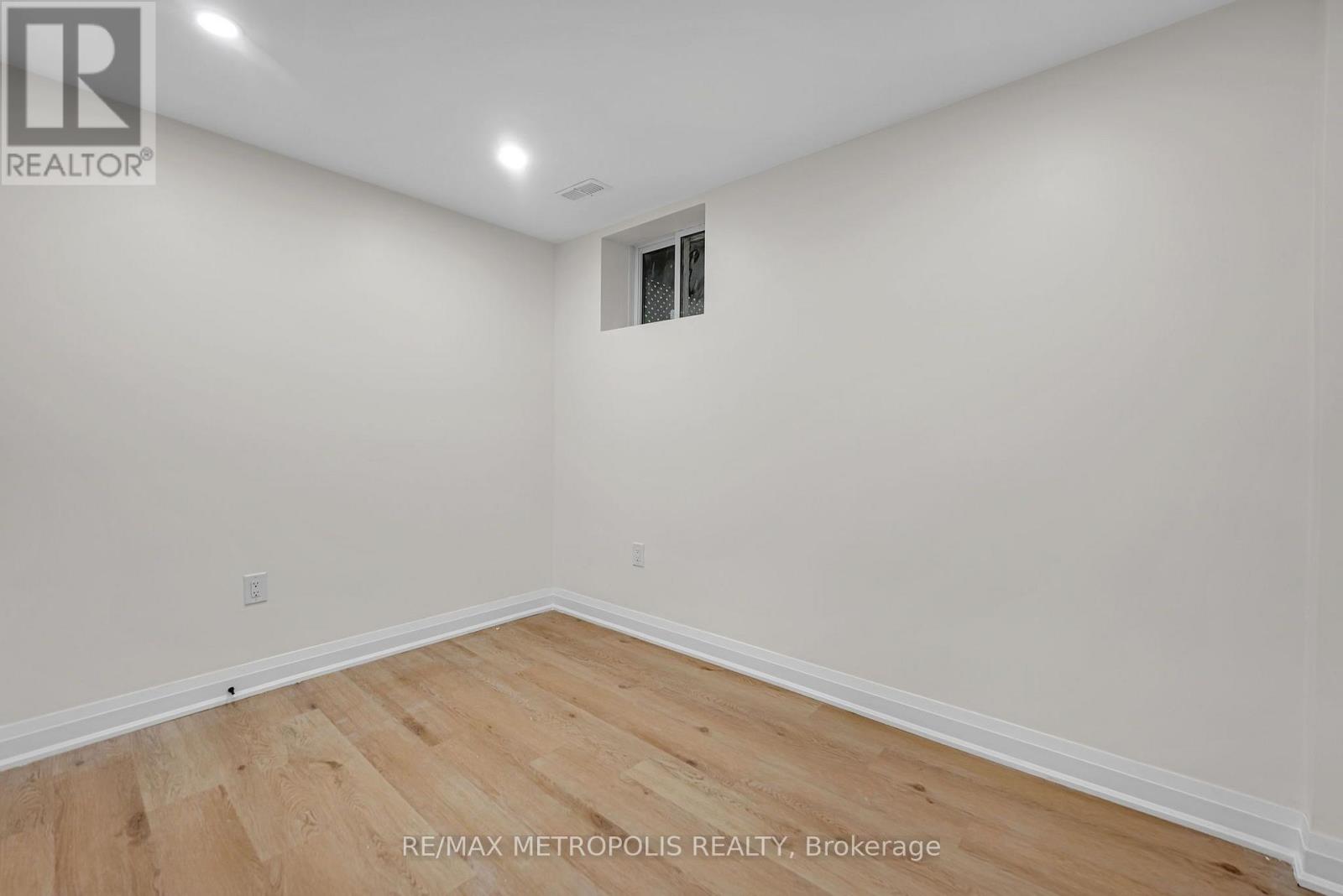 205 Clemence Avenue, Whitby, Ontario  L1N 1E7 - Photo 27 - E13719460