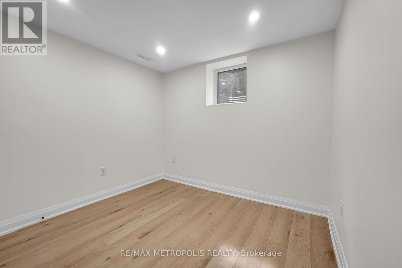 205 Clemence Avenue, Whitby, Ontario  L1N 1E7 - Photo 24 - E13719460