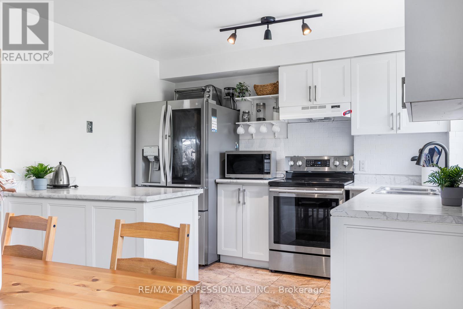313 - 1275 Cornerbrook Place, Mississauga, Ontario  L5C 3J3 - Photo 13 - W13719284