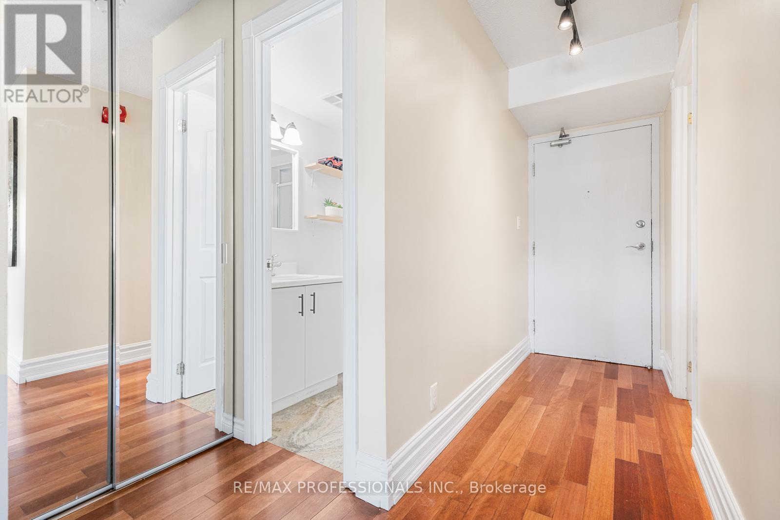 313 - 1275 Cornerbrook Place, Mississauga, Ontario  L5C 3J3 - Photo 17 - W13719284
