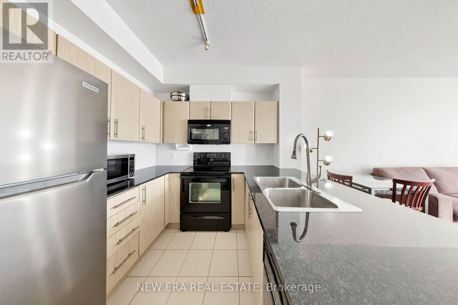 2810 - 3515 Kariya Drive, Mississauga, Ontario  L5B 0C1 - Photo 4 - W13719300