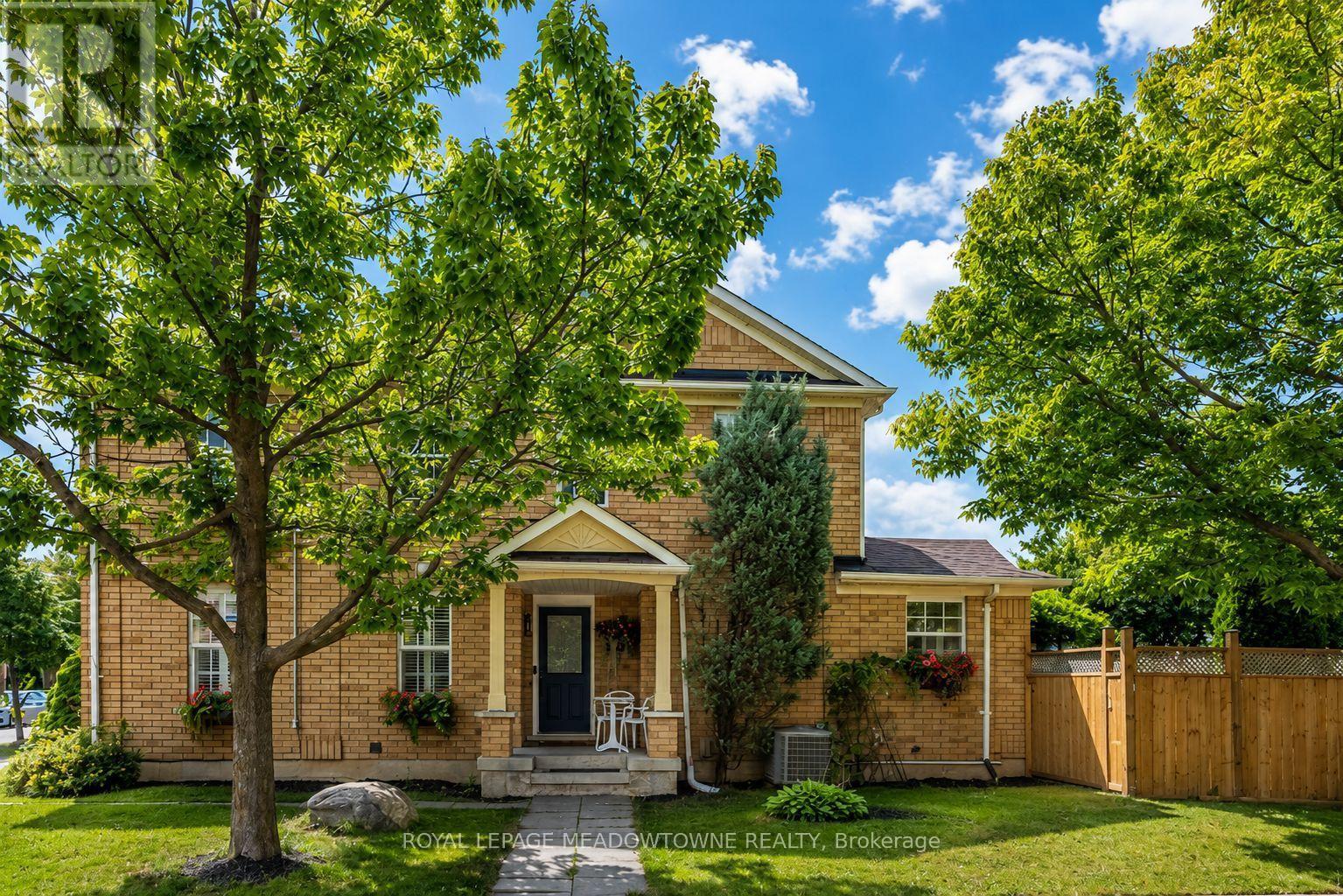 1116 Barclay Circle, Milton, Ontario  L9T 5W4 - Photo 3 - W13719332