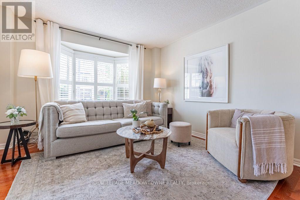 1116 Barclay Circle, Milton, Ontario  L9T 5W4 - Photo 7 - W13719332