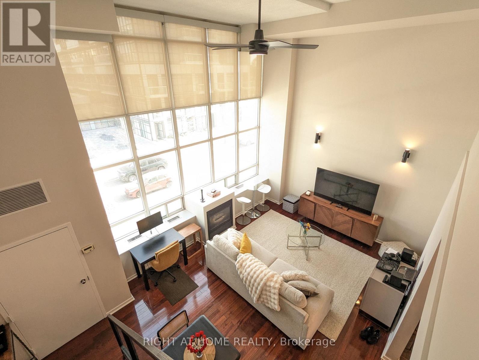 215 - 300 Manitoba Street, Toronto, Ontario  M8Y 4G9 - Photo 15 - W13719410