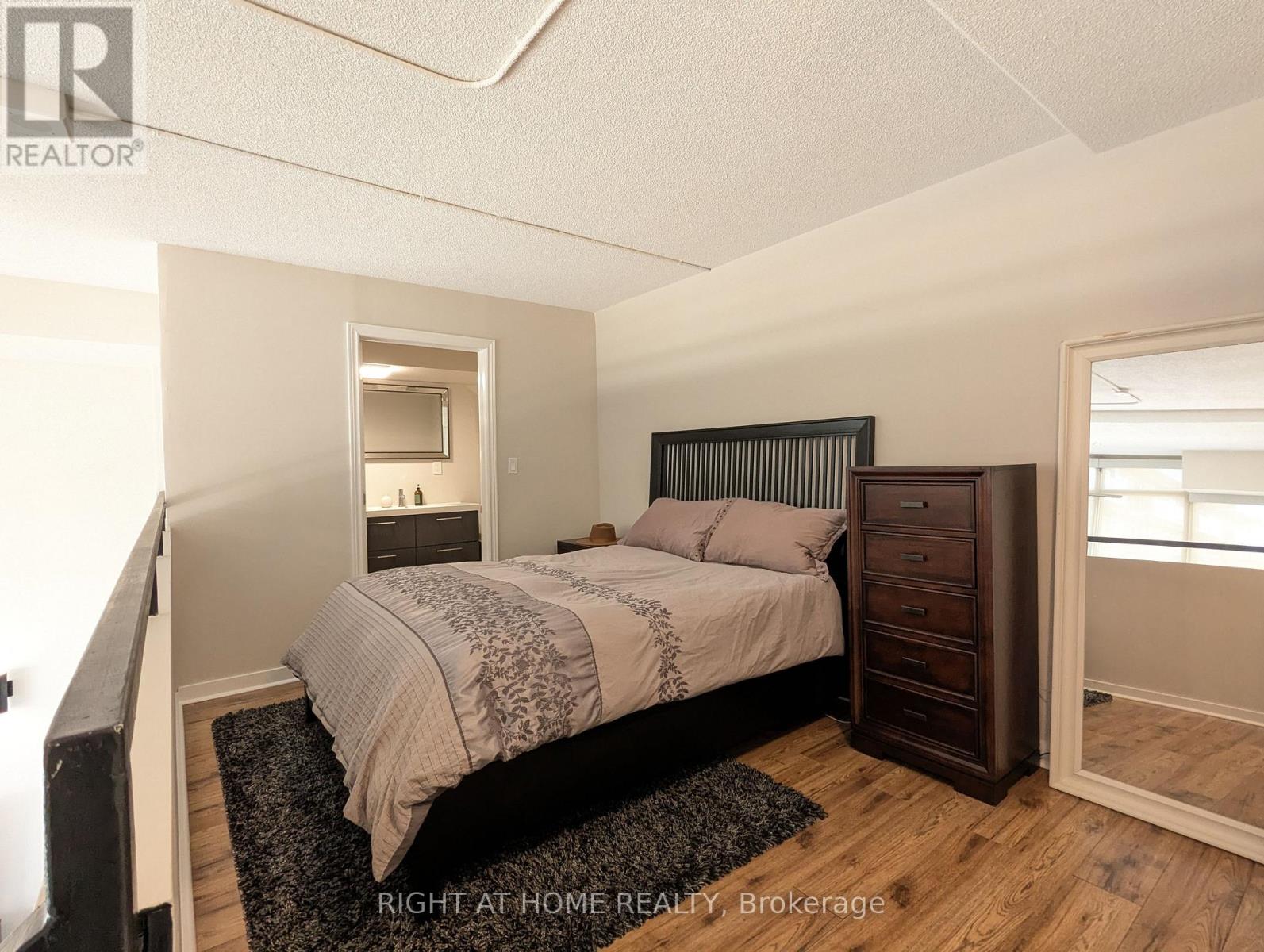 215 - 300 Manitoba Street, Toronto, Ontario  M8Y 4G9 - Photo 16 - W13719410