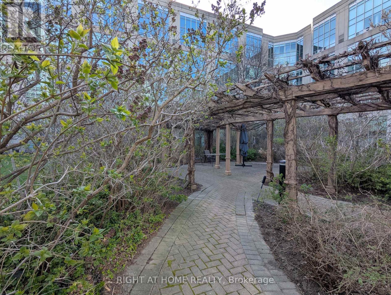 215 - 300 Manitoba Street, Toronto, Ontario  M8Y 4G9 - Photo 40 - W13719410