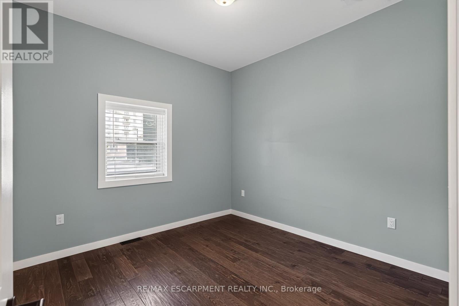 21 Cedar Street, Cambridge, Ontario  N1S 1T8 - Photo 15 - X13719334