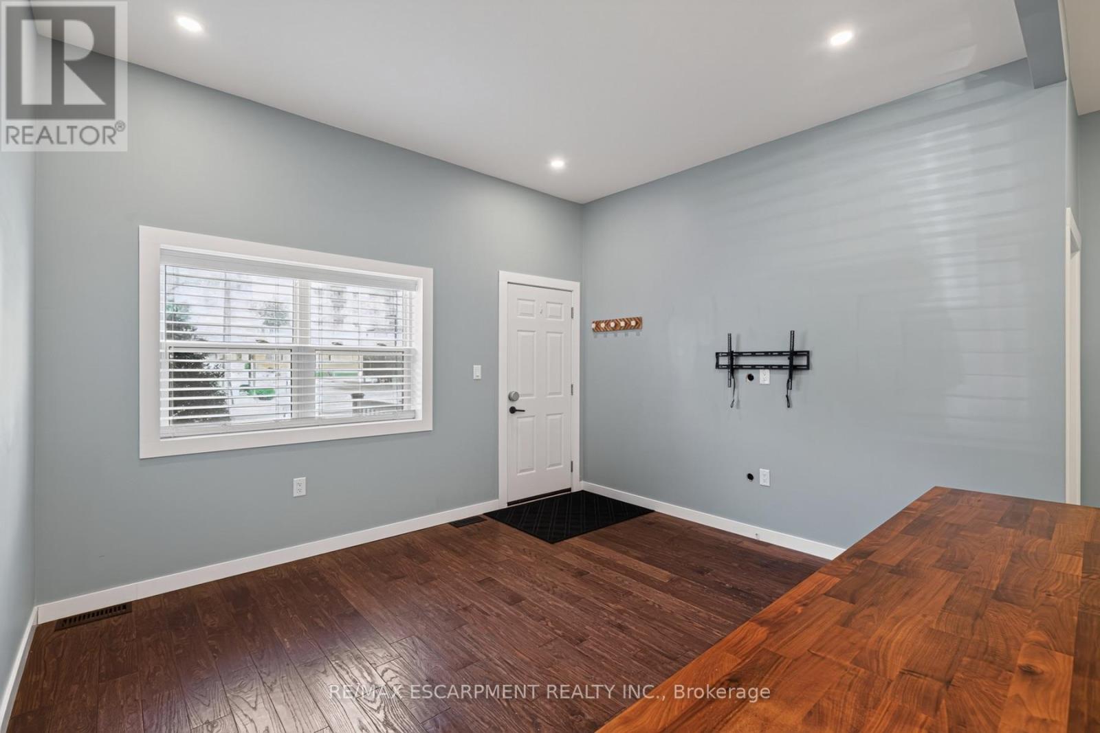 21 Cedar Street, Cambridge, Ontario  N1S 1T8 - Photo 8 - X13719334